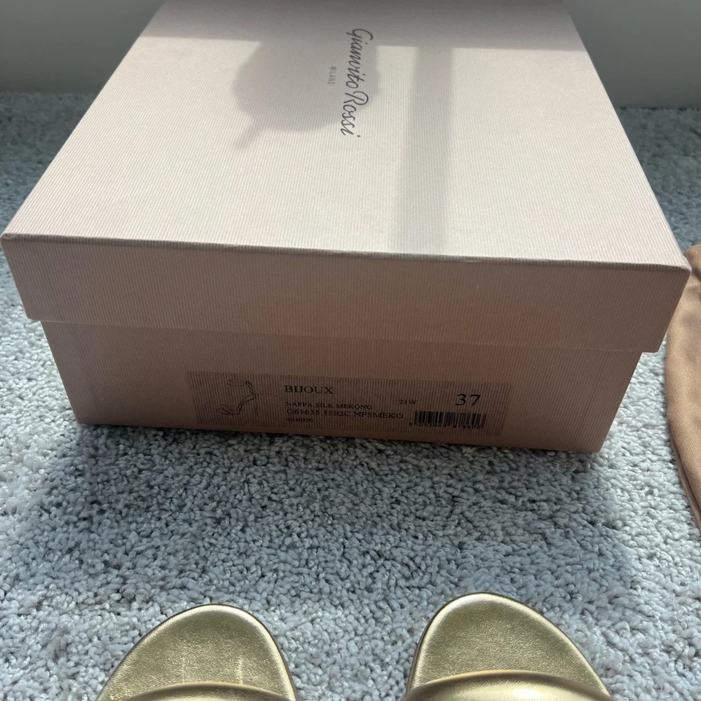 Gianvito Rossi Metallic Gold Heels - Picture 5 of 5